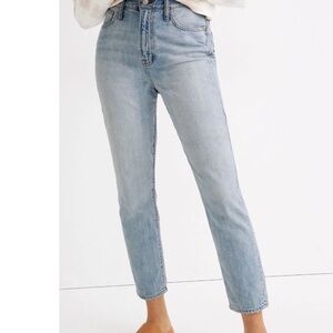 Madewell The Curvy Perfect Vintage Mom jean Size 27